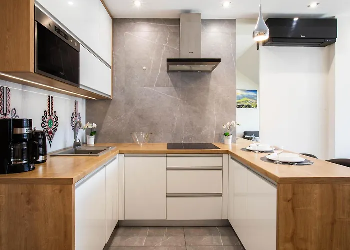 & Stara Polana - Free Parking