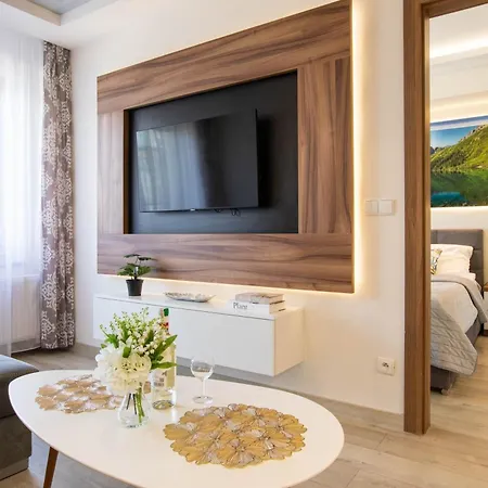 & Stara Polana Apartment