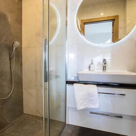 Apartment & Stara Polana *